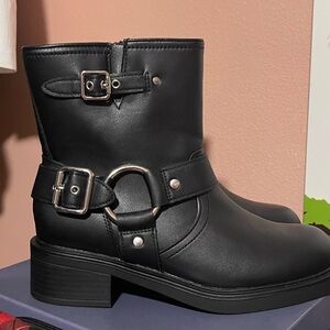 Universal Thread Black Moto Boots